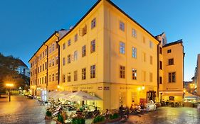 Hotel Lippert Prague 4*